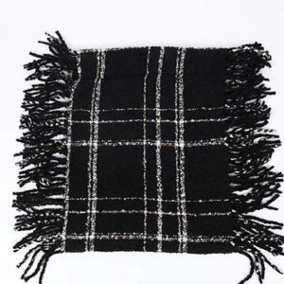 New Plaid Infinity Tassel Scarf - Picture 2 of 4